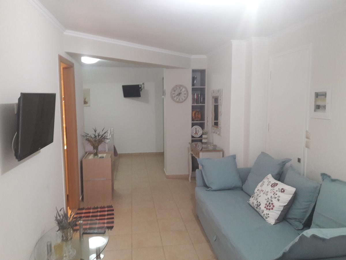 Spiro's Apartment