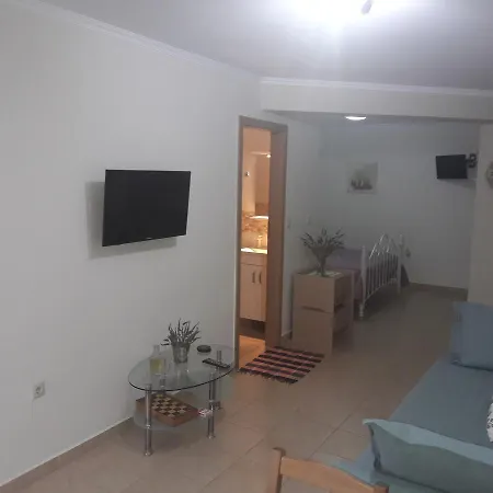 Spiro'S Apartment Lefkada City Exterior photo