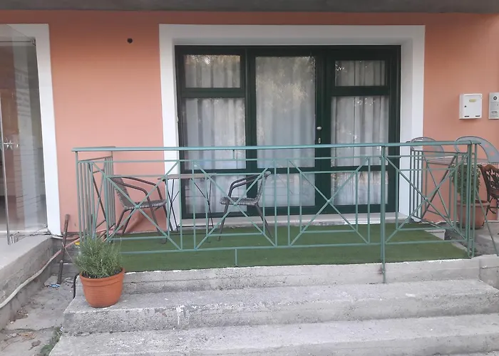 Spiro\'S Apartment